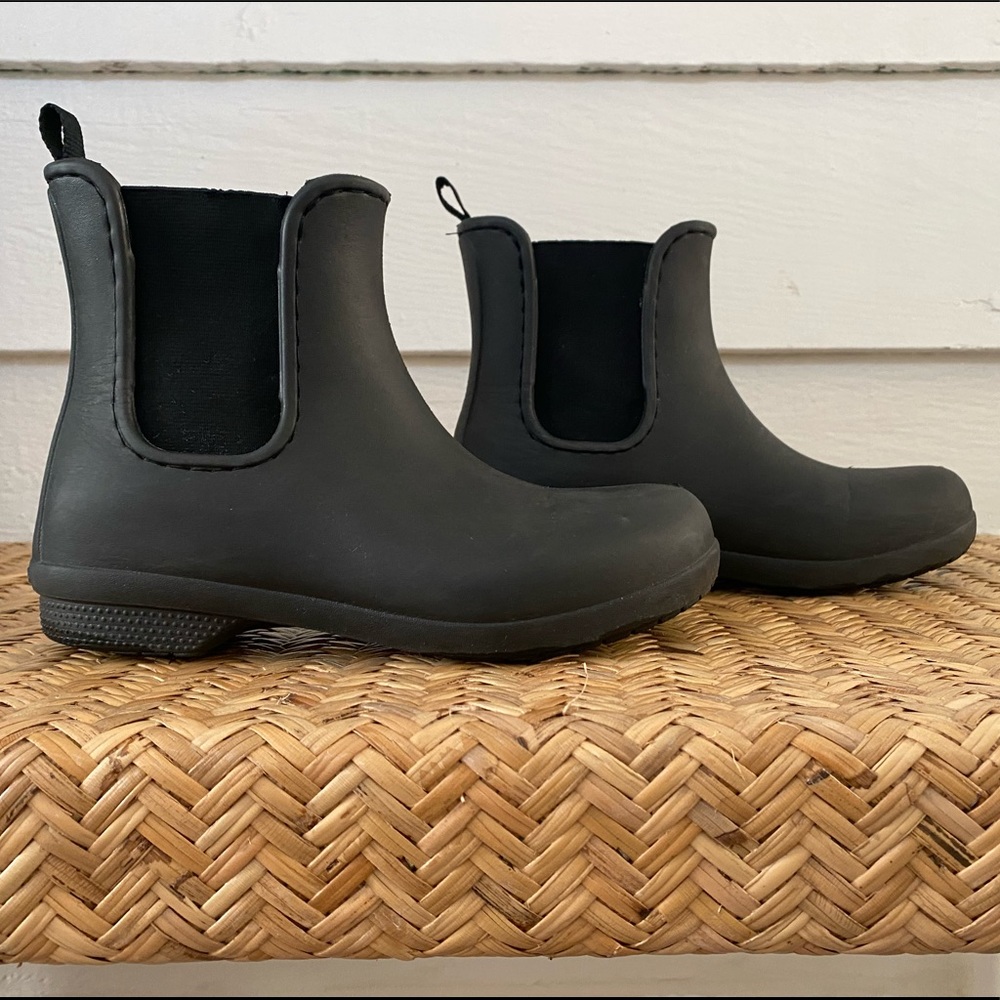 CROCS Freesail Chelsea Rain Boots in Black
